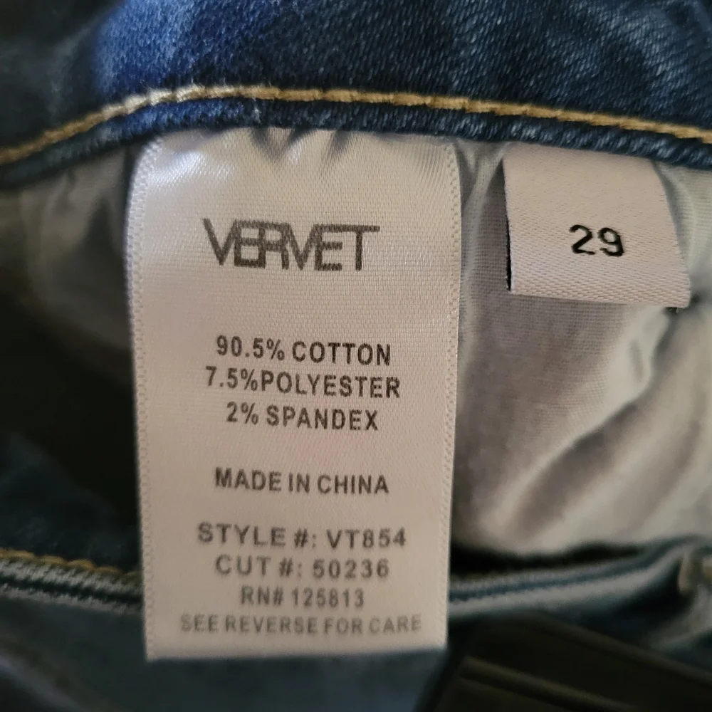 Vervet Jeans - Picture 3 of 4